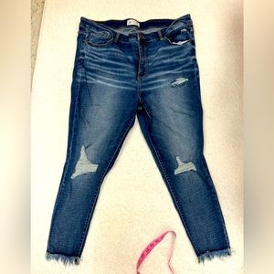 BKE Parker Universal Fit High Rise ankle skinny Jean size 38